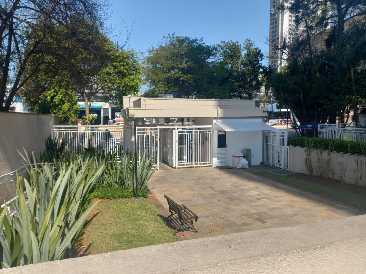 Apartamento para Venda em São Paulo, Vila das Belezas, 3 dormitórios, 1 suíte, 2 banheiros, 1 vaga